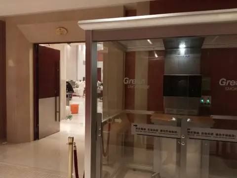 白金汉爵大酒店
